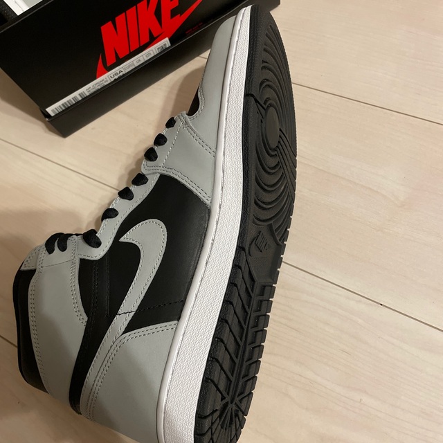 NIKE(ナイキ)のNIKE AIR JORDAN 1 HIGH OG SHADOW 2.0 メンズの靴/シューズ(スニーカー)の商品写真