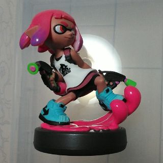 ニンテンドウ(任天堂)のamiibo スプラトゥーン2　ネオンピンク(ゲームキャラクター)