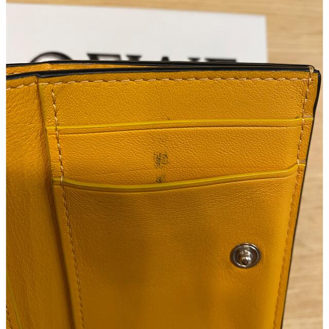 LOEWE(ロエベ)の♡ロエベ　財布　ウォレット　アナグラム　トリフォルド　6cc　マンゴー　金運♡ レディースのファッション小物(財布)の商品写真