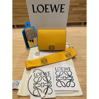 ロエベ(LOEWE)の♡ロエベ　財布　ウォレット　アナグラム　トリフォルド　6cc　マンゴー　金運♡(財布)