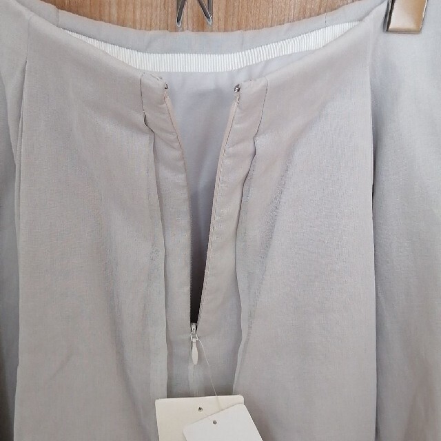 IENA(イエナ)のIENA　イエナ　スカート　新品 レディースのスカート(ひざ丈スカート)の商品写真