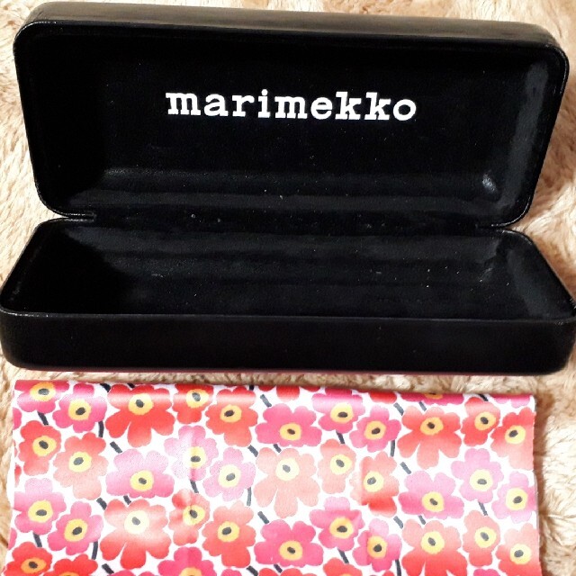 marimekko(マリメッコ)のmarimekkoメガネケース レディースのファッション小物(サングラス/メガネ)の商品写真