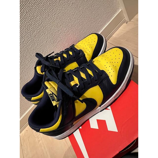 NIKE(ナイキ)のNIKE DUNK LOW Michigan 27cm ナイキ ダンク ミシガン メンズの靴/シューズ(スニーカー)の商品写真