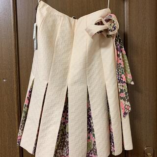 ラピーヌ(LAPINE)の新品未使用タグ付き　元値5万円以上　LATOWA スカート(ひざ丈スカート)