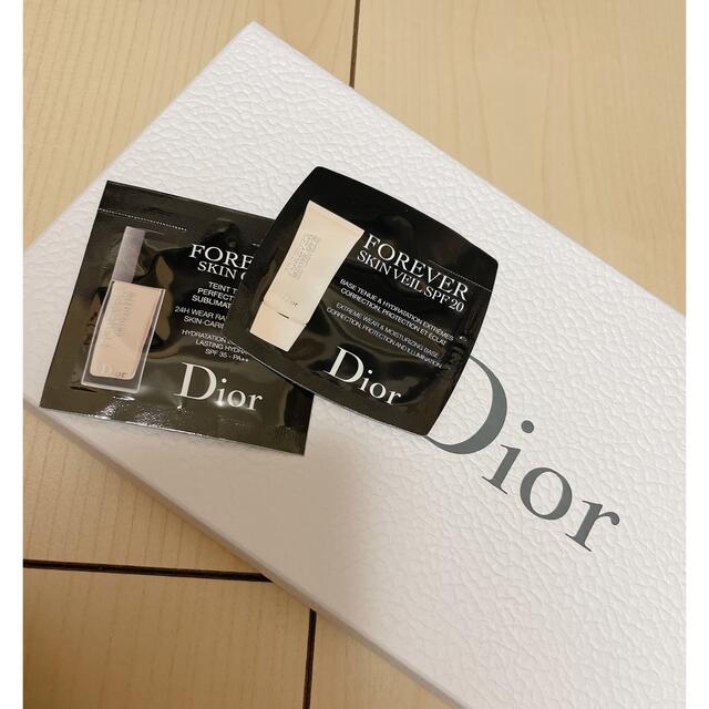 Dior(ディオール)のDior ノベルティ チャーム ファンデ試供品付き レディースのアクセサリー(チャーム)の商品写真