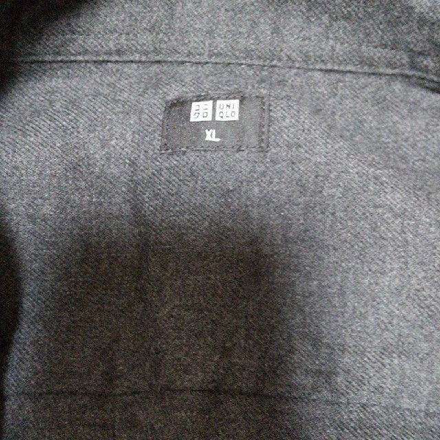 UNIQLO(ユニクロ)のUNIQLOグレーのシャツ メンズのトップス(シャツ)の商品写真