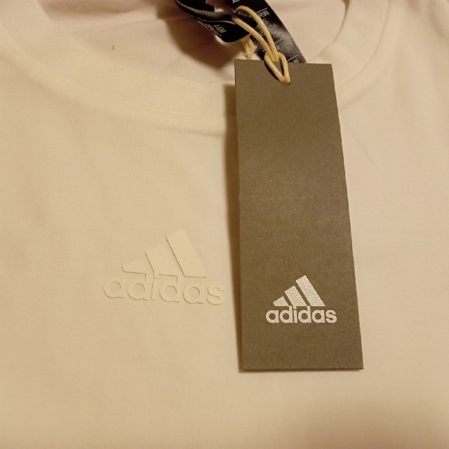 adidas(アディダス)のアディダス スポーツTシャツ ホワイト スポーツ/アウトドアのランニング(ウェア)の商品写真