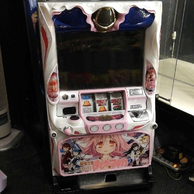 魔法少女まどか☆マギカ2 パチスロ  4way オートプレイコイン不要機付 エンタメ/ホビーのテーブルゲーム/ホビー(パチンコ/パチスロ)の商品写真