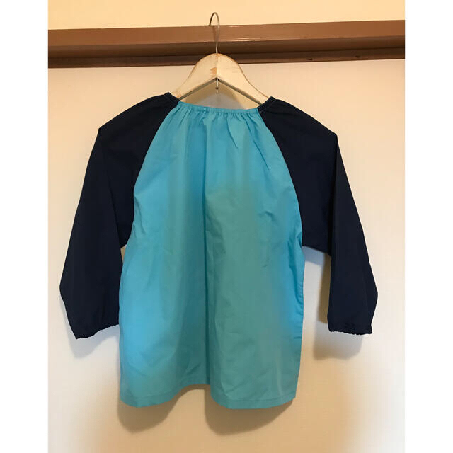 西松屋(ニシマツヤ)のスモック　子ども用 キッズ/ベビー/マタニティのキッズ服男の子用(90cm~)(その他)の商品写真