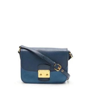 ミュウミュウ(miumiu)の【即購入⭕️】ミュウミュウMADRAS BICOLORE ショルダーバッグ(ショルダーバッグ)