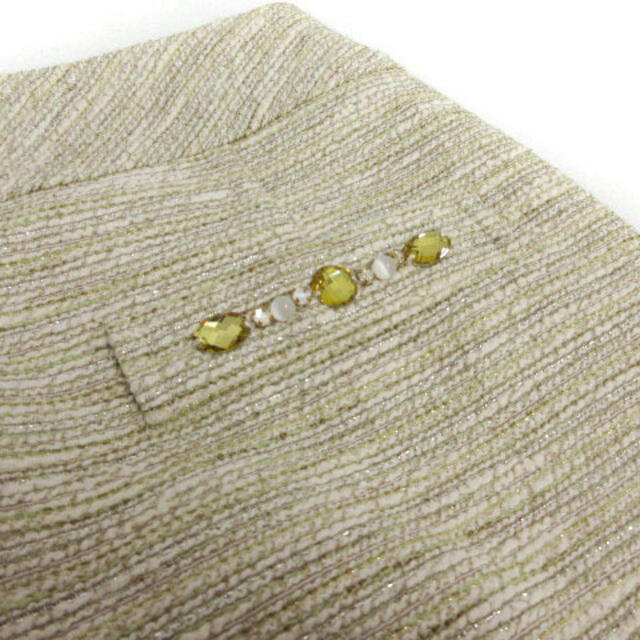 QUEENS COURT(クイーンズコート)のクイーンズコート スカート ミニ ツイード調 ビジュー ライトベージュ 緑 1 レディースのスカート(ミニスカート)の商品写真