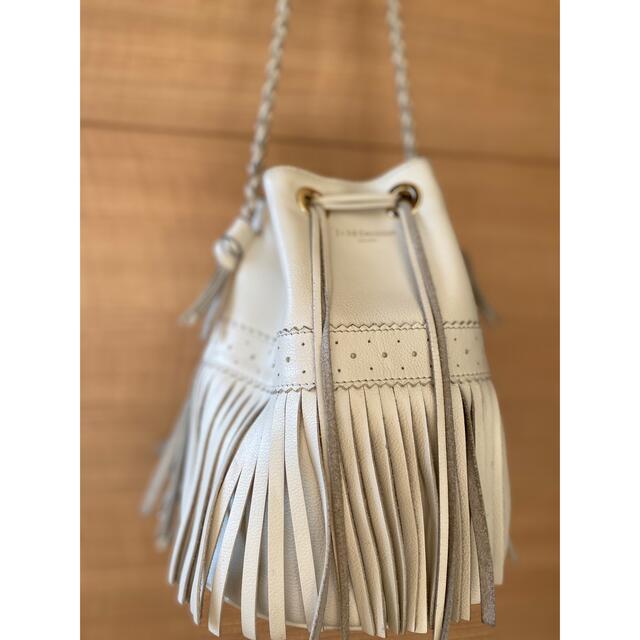 値下げ j&m Davidson カーニバル M ホワイト - ショルダーバッグ