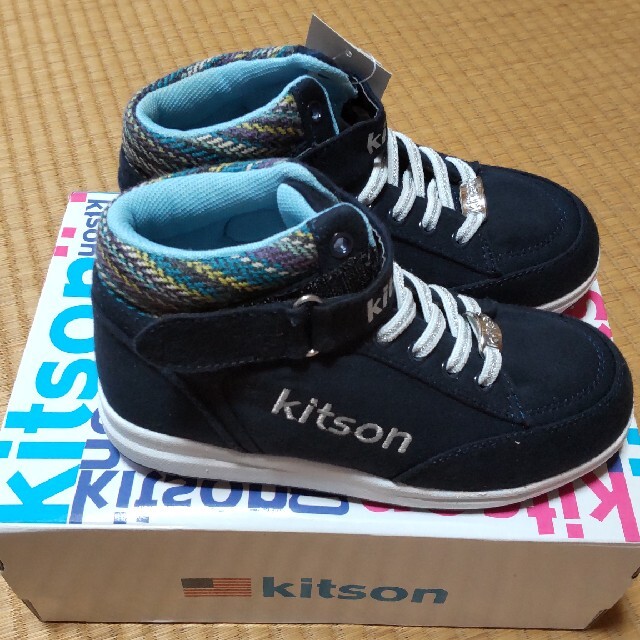 KITSON(キットソン)の新品　kitson　スニーカー キッズ/ベビー/マタニティのキッズ靴/シューズ(15cm~)(スニーカー)の商品写真