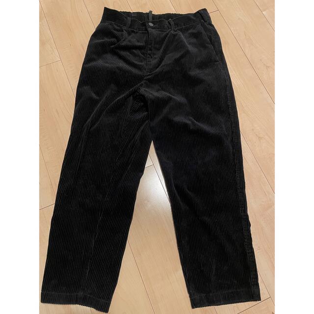 GU(ジーユー)のGU コーデュロイ　パンツ　ブラック　厚手 メンズのパンツ(ワークパンツ/カーゴパンツ)の商品写真