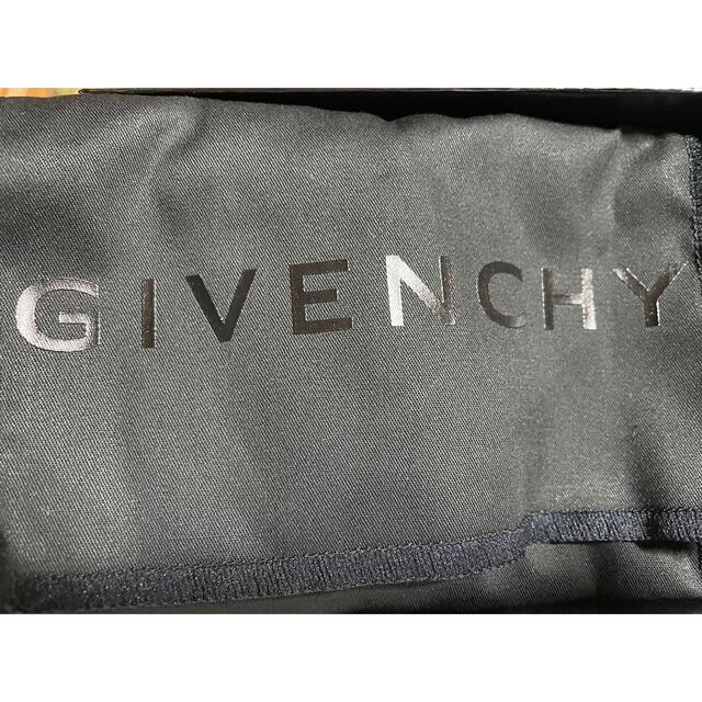 GIVENCHY(ジバンシィ)のボックスレザー airpods ケース　ジバンシィ　givenchy レディースのファッション小物(その他)の商品写真