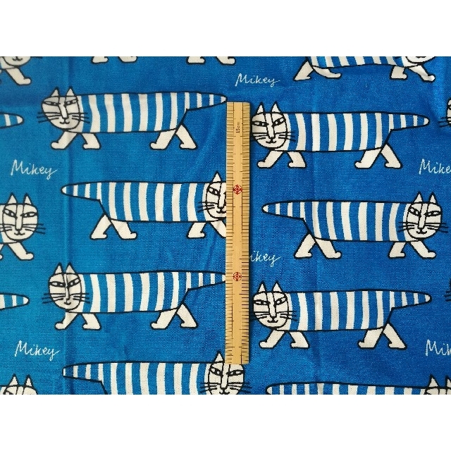 Lisa Larson(リサラーソン)のリサ・ラーソン 生地 ハギレ マイキー 赤青セットタグ付き ハンドメイドの素材/材料(生地/糸)の商品写真