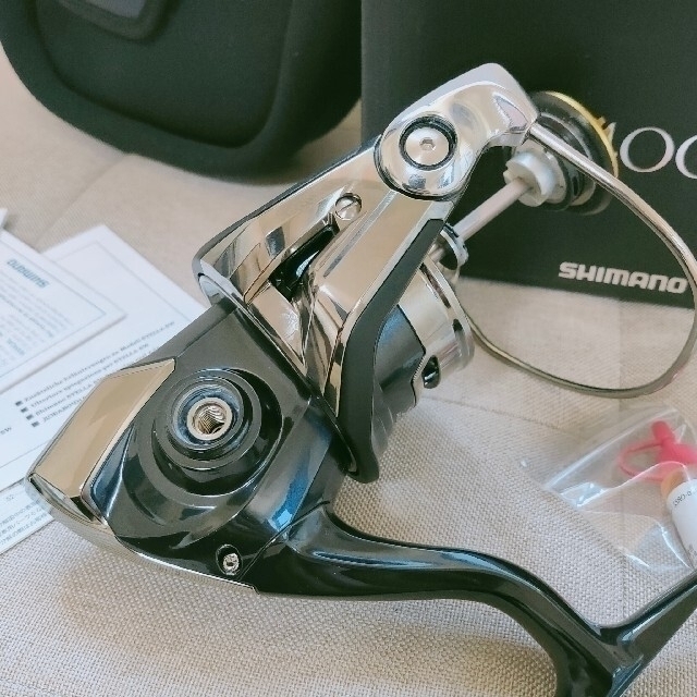 SHIMANO(シマノ)の新品☆シマノ 19ステラSW 14000XG 本体のみ (PG 8000 100 スポーツ/アウトドアのフィッシング(リール)の商品写真