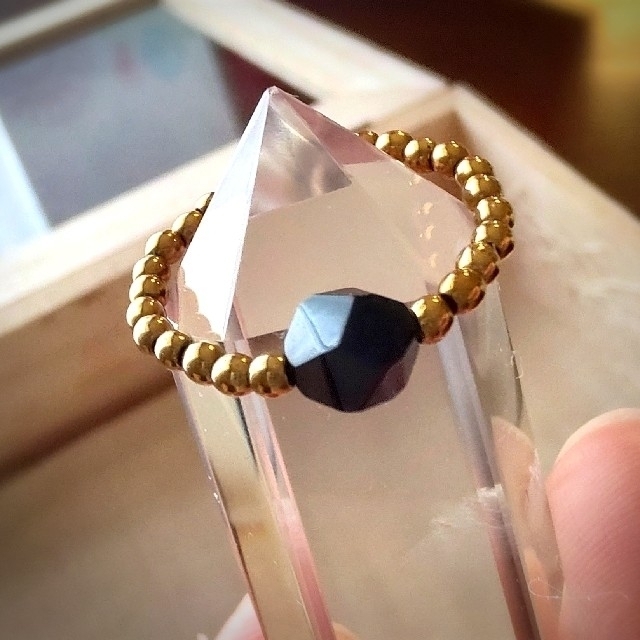 【値下げ】スターカットオニキスの指輪 ハンドメイドのアクセサリー(リング)の商品写真