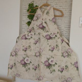 ローラアシュレイ(LAURA ASHLEY)の値下げ新品未使用♥️ローランアシュレ エプロン(その他)