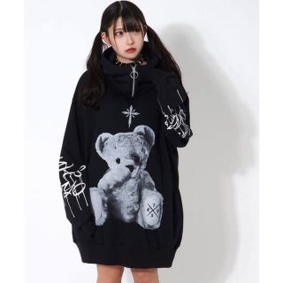 ミルクボーイ(MILKBOY)のTRAVAS TOKYO ハイネック zip 熊 クマ ベアー パーカー ジップ(パーカー)