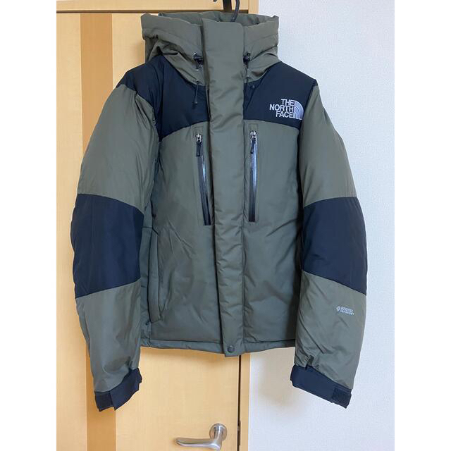 THE NORTH FACE(ザノースフェイス)のTNF バルトロライトジャケット ニュートープ ND91950 Mサイズ メンズのジャケット/アウター(ダウンジャケット)の商品写真