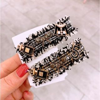 新品!大人気!飾り付き 大人可愛い ヘアピン セットの通販 by たま's