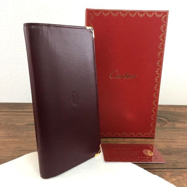 カルティエのお財布特集未使用品 Cartier 二つ折り長財布 箱付き 268