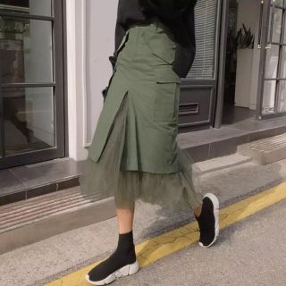 ザラ(ZARA)のノーブランド タグ付き新品★チュール付きチノスカート(ひざ丈スカート)