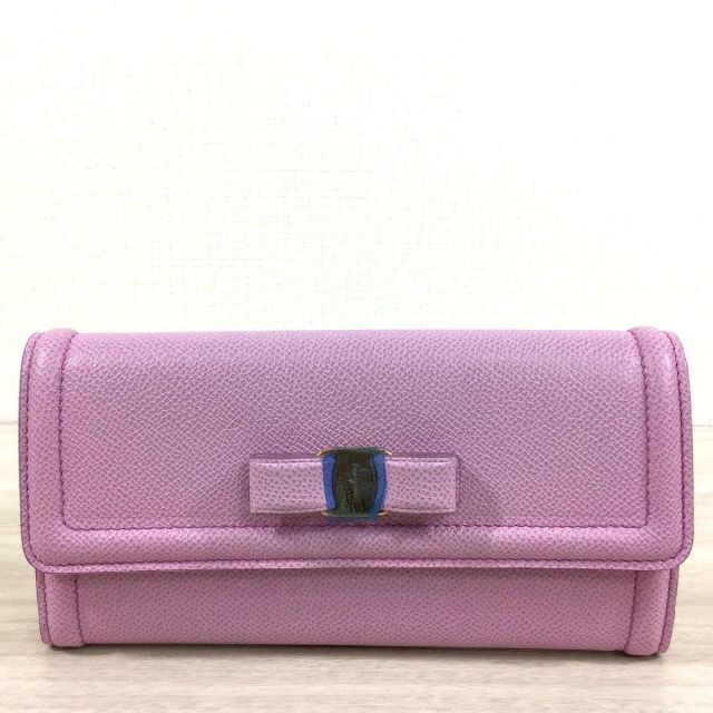 未使用品 Salvatore Ferragamo 長財布 レザー ピンク 270