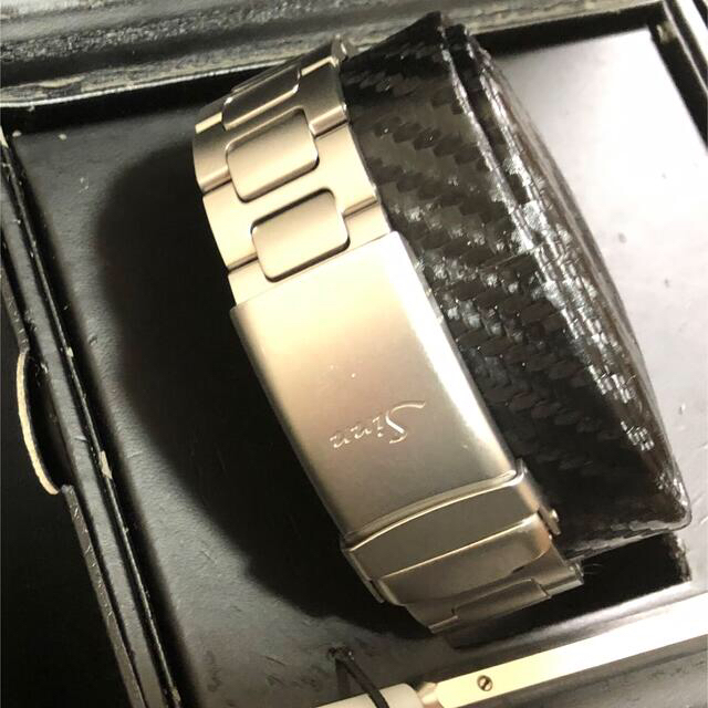 SINN(シン)の国内正規品　sinn ezm3 純正Dバックル付シャークレザーベルト付 メンズの時計(腕時計(アナログ))の商品写真
