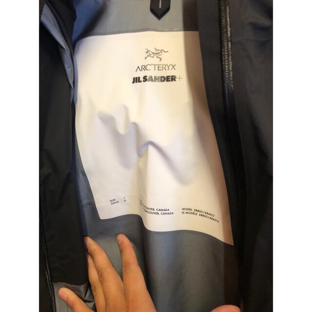 Jil Sander(ジルサンダー)のARC’TERYX × JIL SANDER GORE-TEX  L メンズのジャケット/アウター(ナイロンジャケット)の商品写真