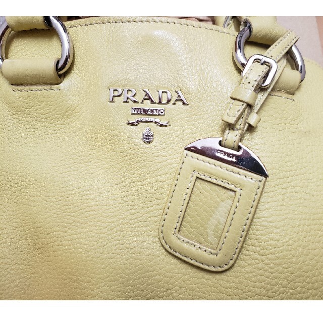 PRADA(プラダ)のプラダ VITELLO DAINO  カーフ トートバッグ ショルダー レディースのバッグ(トートバッグ)の商品写真