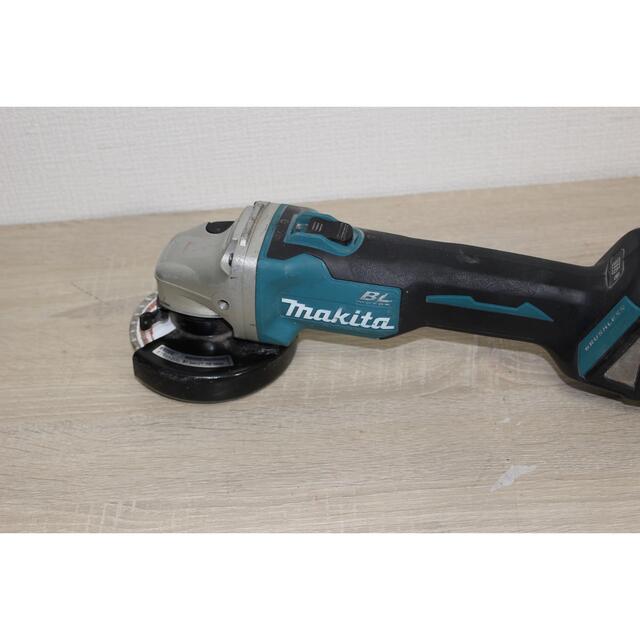 Makita(マキタ)のマキタ ディスクグラインダ18V GA412D  バッテリー付き！ スポーツ/アウトドアの自転車(工具/メンテナンス)の商品写真