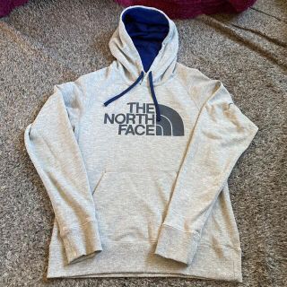 ザノースフェイス(THE NORTH FACE)のTHE NORTH FACE ノースフェイス パーカー Mサイズ(パーカー)