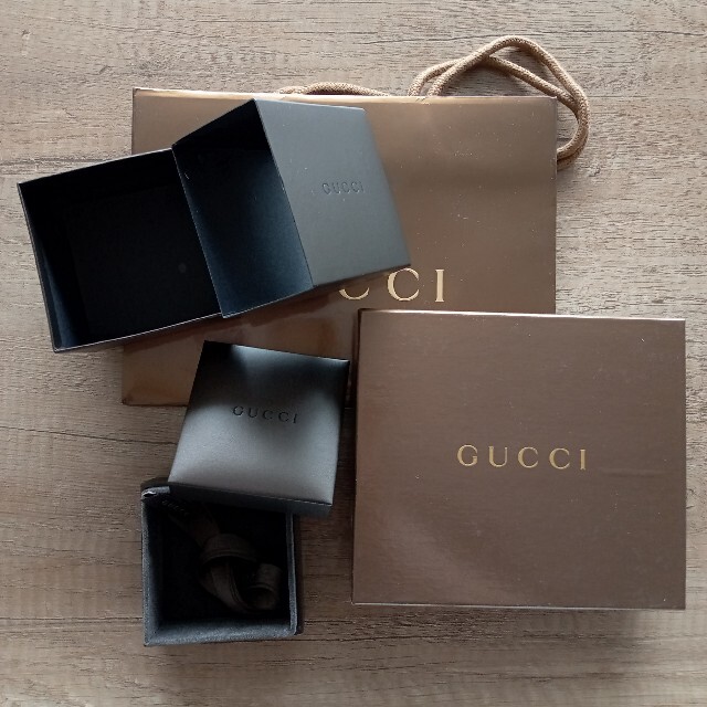 Gucci(グッチ)のGUCCI　空箱 レディースのバッグ(ショップ袋)の商品写真