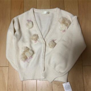 リリーブラウン(Lily Brown)の【新品.タグ付き】♡リリーブラウン♡フラワーポンポンカーディガン♡(カーディガン)