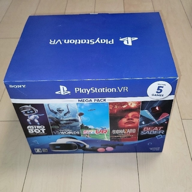 PlayStation VR(プレイステーションヴィーアール)のPlayStationVRメガパック　コントローラーとソフト４本セット エンタメ/ホビーのゲームソフト/ゲーム機本体(家庭用ゲーム機本体)の商品写真