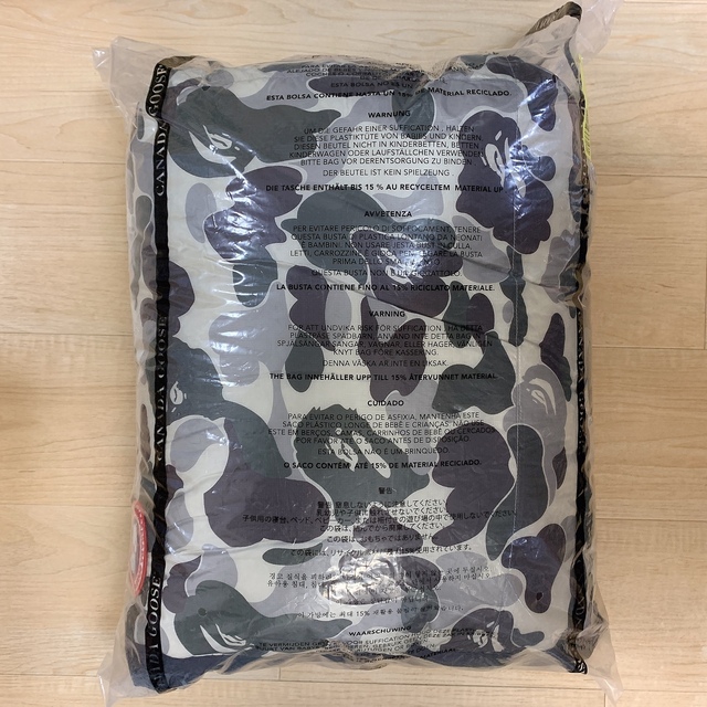 BAPE CANADA GOOSE ABC CAMOダウンブランケット 限定  メンズのファッション小物(その他)の商品写真