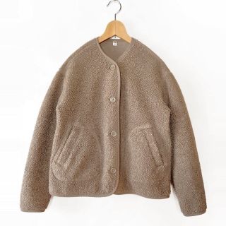 ユニクロ(UNIQLO)の美品 UNIQLO✨ユニクロ ボアフリース クルーネック ブルゾン ベージュM(ノーカラージャケット)