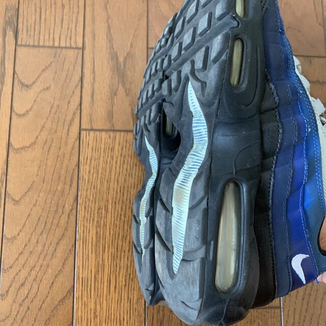 NIKE(ナイキ)のNIKE Air Max 95 Essential ナイキ  グレー×ブルー メンズの靴/シューズ(スニーカー)の商品写真