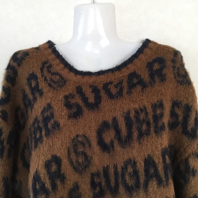 CUBE SUGAR(キューブシュガー)のCUBE SUGAR キューブシュガー ロゴ 総柄 ニット セーター　M レディースのトップス(ニット/セーター)の商品写真
