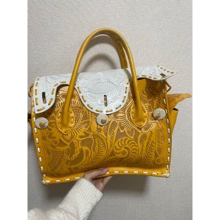 GRACE CONTINENTAL(バッグ ・ イエロー/黄色系)のフリマ GRACE CONTINENTAL(バッグ ・ イエロー/黄色系)のフリマ
