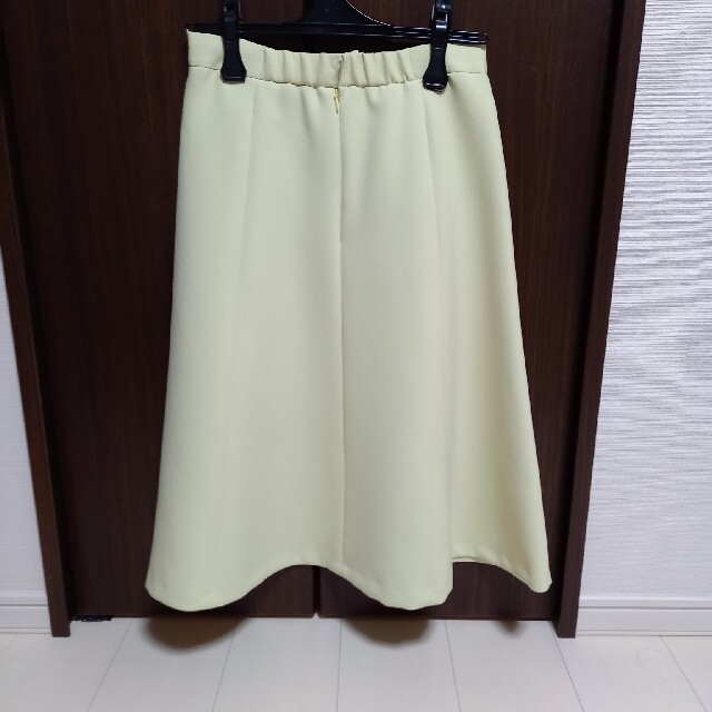 STRAWBERRY-FIELDS(ストロベリーフィールズ)の◼️新品タグ付き◼️ストロベリーフィールズ　フレアスカート レディースのスカート(ひざ丈スカート)の商品写真