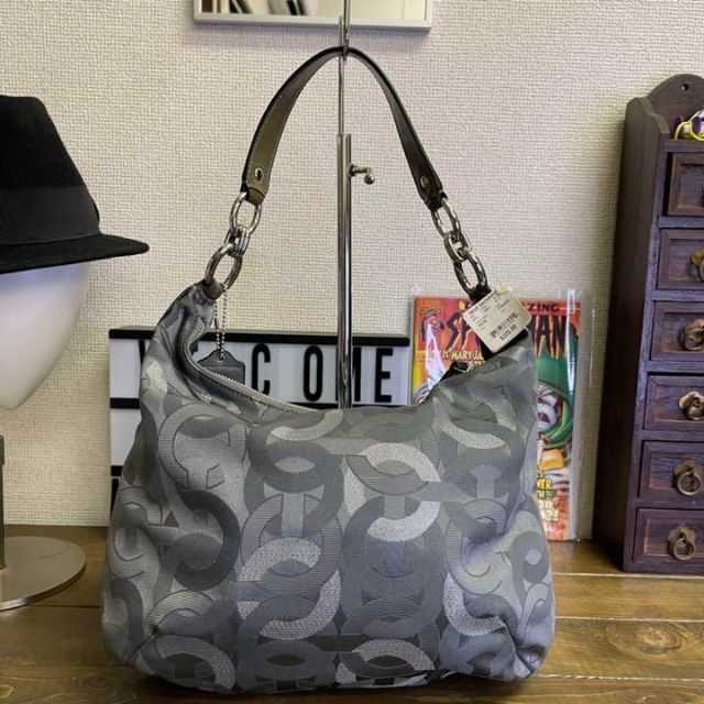 極美品 coach コーチ 2wayショルダーバッグ グレー オプアート タグ付