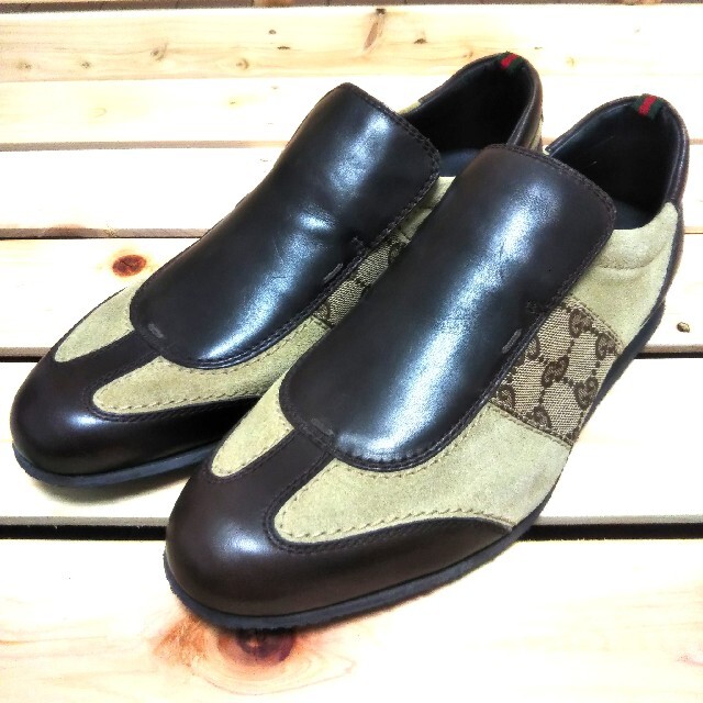新品 GUCCI GG柄 シマレザー スリッポン 40,5E 独特の上品 19000円引き
