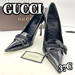 グッチ(Gucci)のGUCCI グッチ チャーム エナメル ポインテッドトゥパンプス ブラック37C(ハイヒール/パンプス)