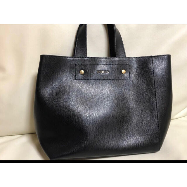 フルラ　FURLA トートバック レザー　黒