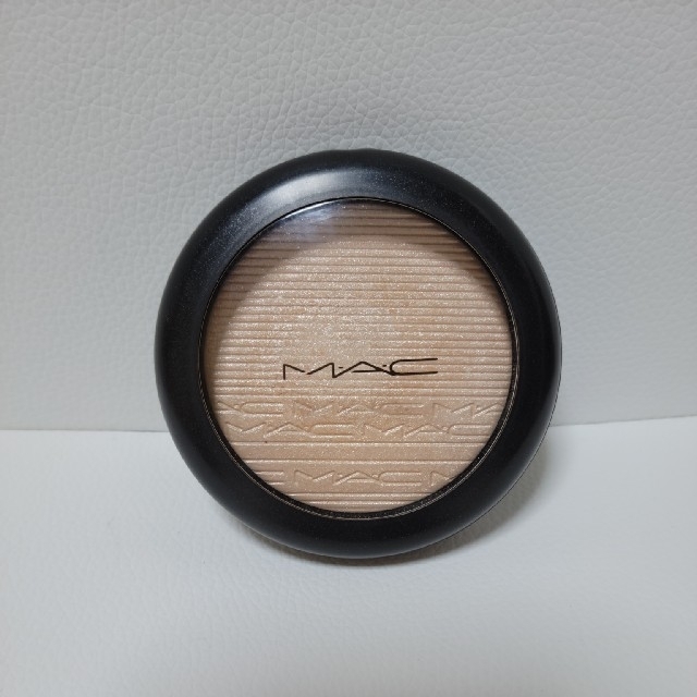 MAC(マック)のMAC エクストラディメンションスキンフィニッシュダブルグリーム コスメ/美容のベースメイク/化粧品(フェイスパウダー)の商品写真