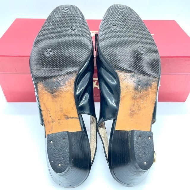 Salvatore Ferragamo(サルヴァトーレフェラガモ)のフェラガモ ヴァラ リボン スリングバッグ ローヒール エナメル パンプス レディースの靴/シューズ(ハイヒール/パンプス)の商品写真