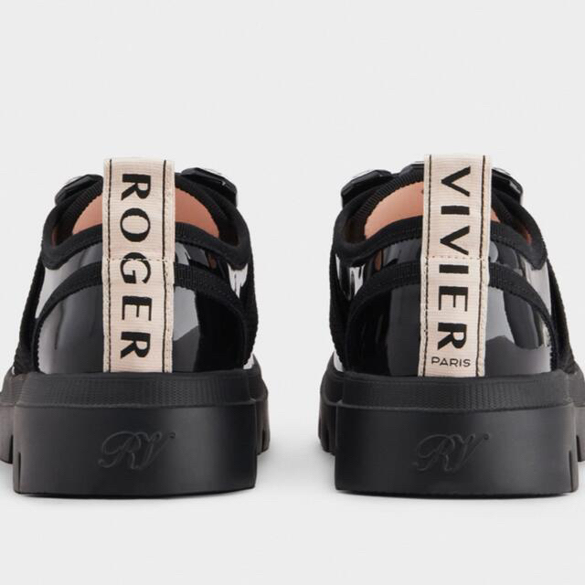 今ならほぼ即納！ ROGER VIVIER ロジェヴィヴィエ - スニーカー